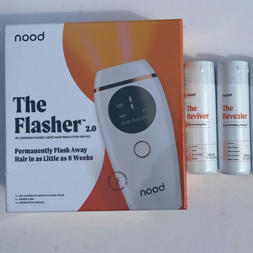The flasher laser hair remover kit | NIB never opened | white